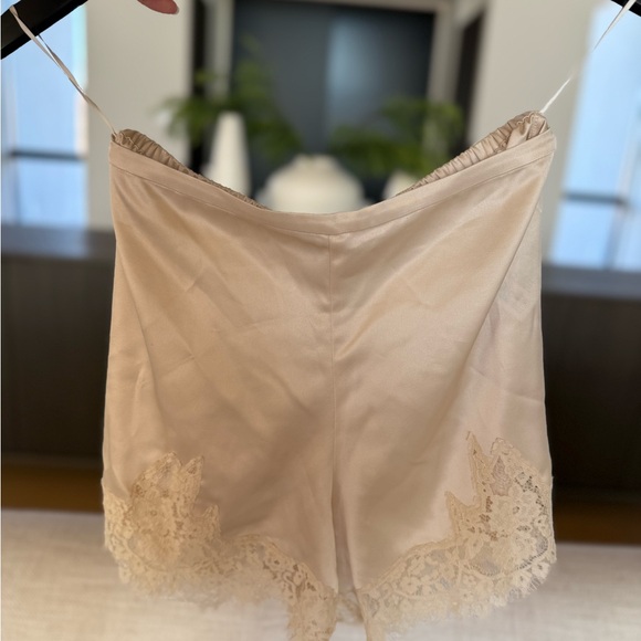 Reformation Fern Satin Shorts - Picture 2 of 4